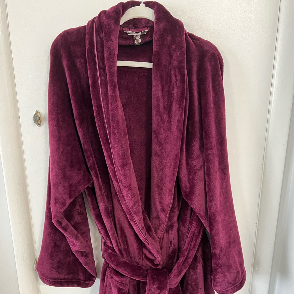 It’s almost fluffy robe weather. Victoria’s Secret robe